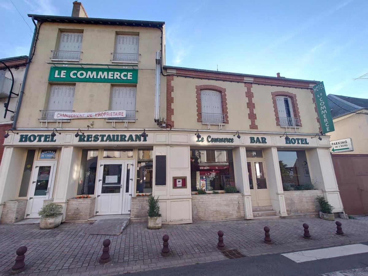 Hotel Le Commerce Bellegarde-du-Loiret Exterior foto